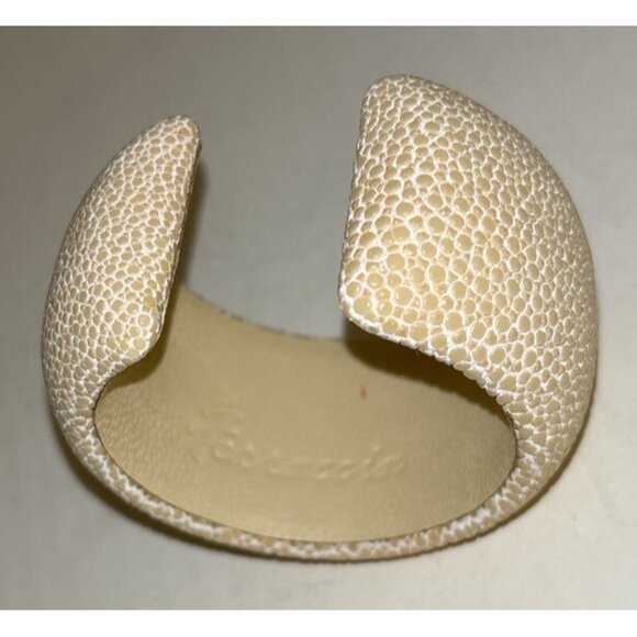 Wide Beige Stingray Leather Cuff Bracelet - Picture 6 of 6